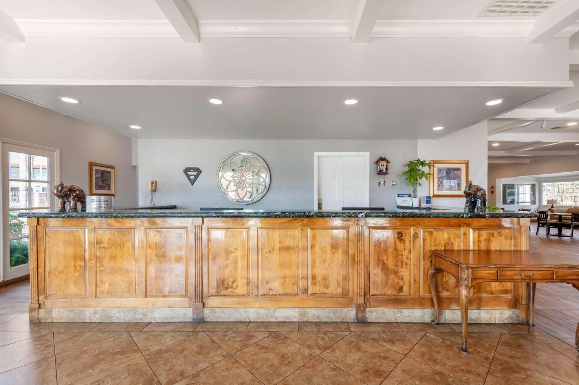 Best Western Plus Hill House Bakersfield Exterior foto